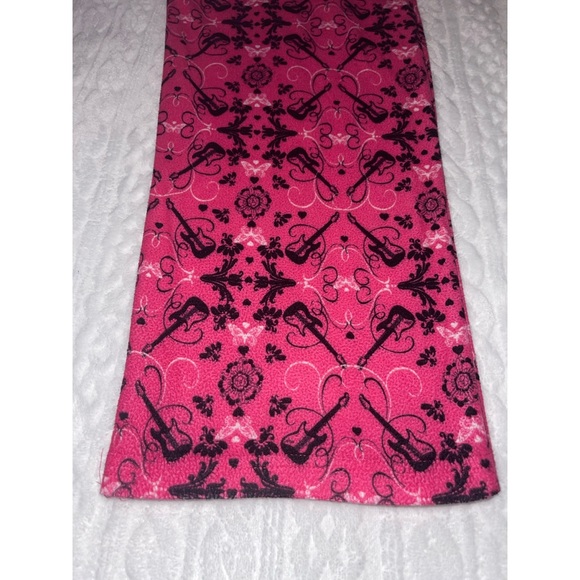 Kid’s Hot Pink Guitar Pattern Pajama Bottoms 💕 - Picture 13 of 15